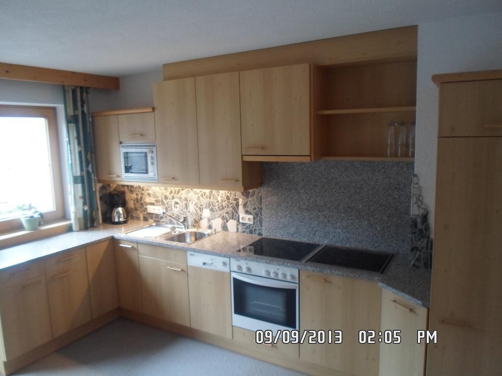 Appartement Haus Kroell Elisabeth à Zell am Ziller Chambre photo